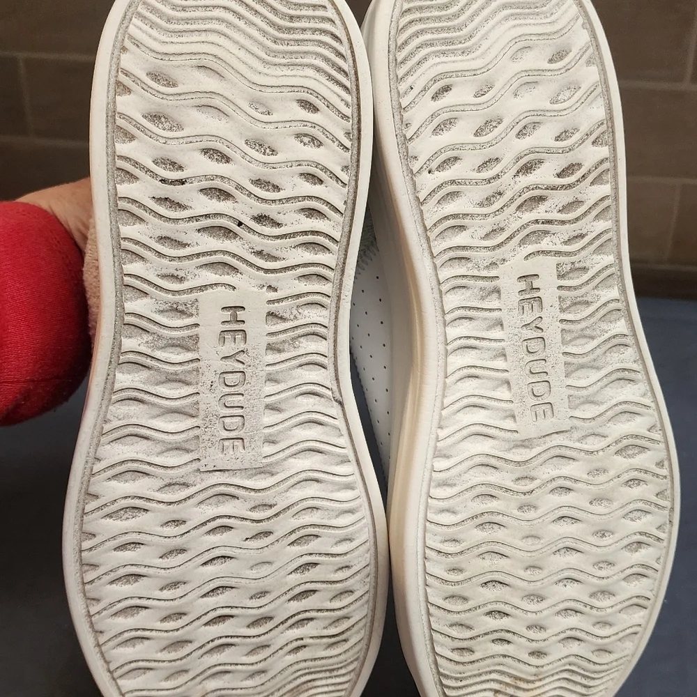 Hey Dude Karina Buckle Exclusive sz 8 White Multi - Picture 10 of 13